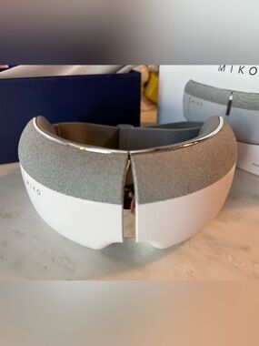 MIKO Eye Massager